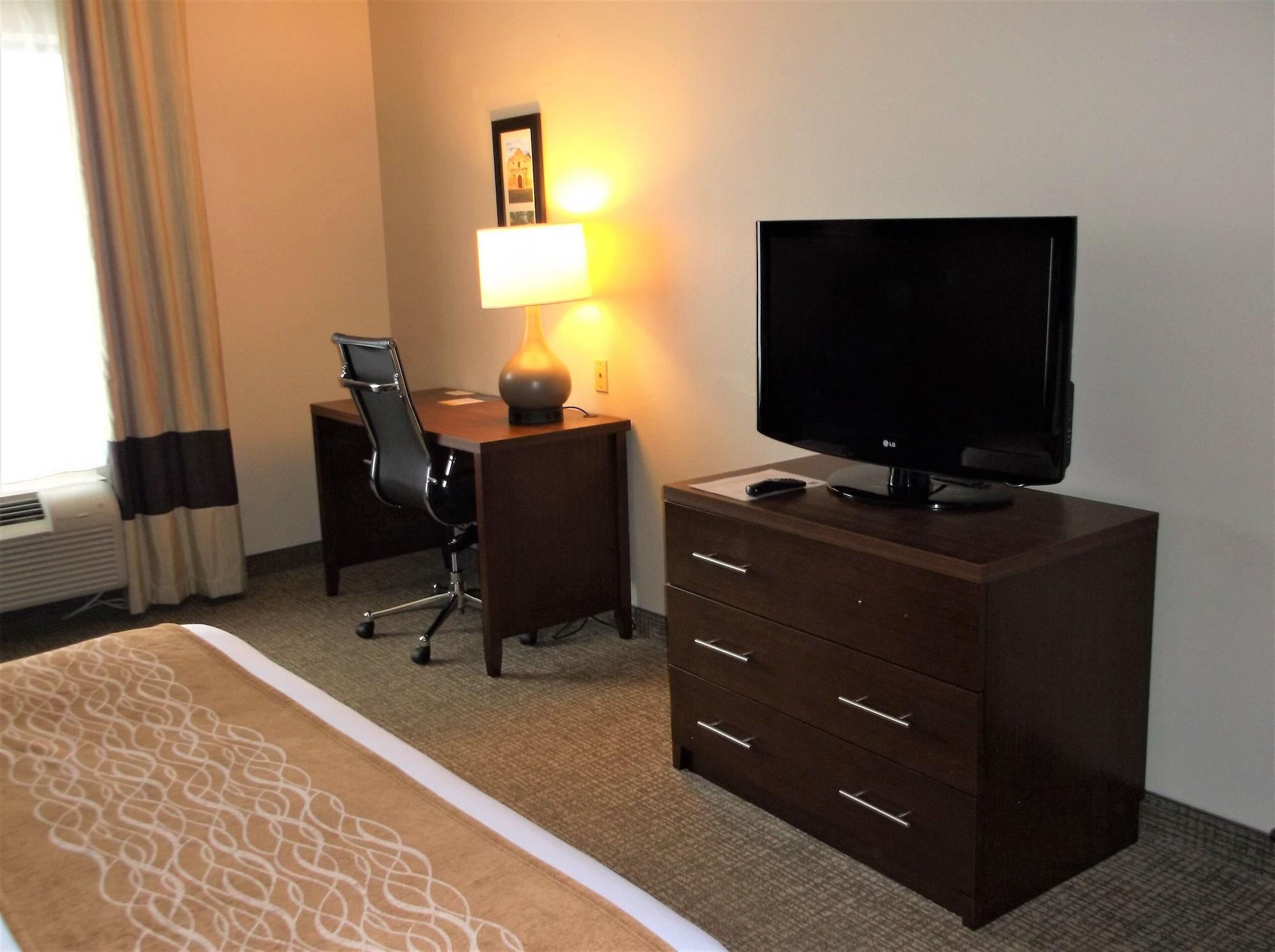 Comfort Inn & Suites Seguin Bagian luar foto
