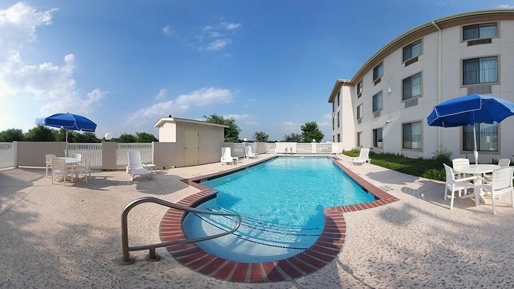Comfort Inn & Suites Seguin Bagian luar foto