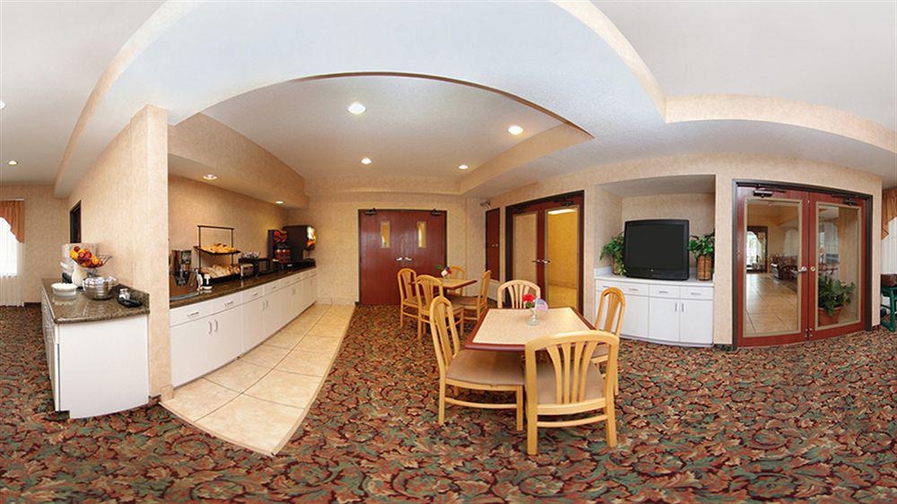 Comfort Inn & Suites Seguin Bagian luar foto